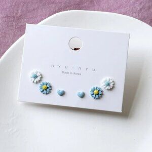 Blue & White Daisy Flower & Heart Stud Earring Set